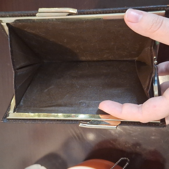 Vintage Burberrys Nova Check Kiss Lock bifold Wallet - Picture 5 of 6